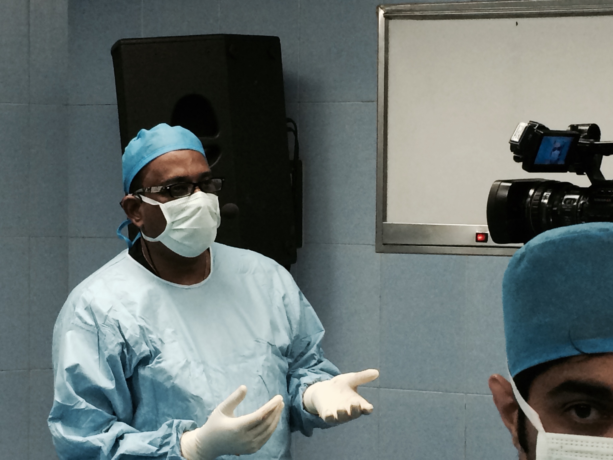 Tehran Live Arthroscopy Surgery Interactive Discussion