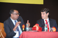 One to One Discussion with ESSKA President, Joao Mendes, ISAKOS India 2014